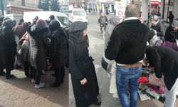 Eskişehir'de ucuz fiyata satılan kazaklar için birbiriyle yarıştılar