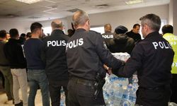 Emniyet müdürlüğü ekiplerinden 1 tır dolusu yardım malzemesi