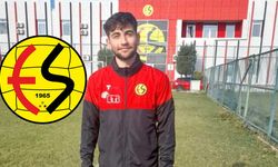 Genç futbolcu 3 yıl daha Eskişehirspor forması giyecek!