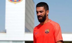 Arda Turan'dan depremzedeler için 500 bin liralık bağış desteği