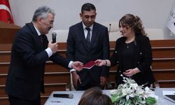 Eskişehir Valisi Erol Ayyıldız'dan gelen teklifi kabul edip, dünyaevine girdiler!