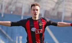 Eskişehirspor futbolcusu Onur Arı depremzedeler için harekete geçti