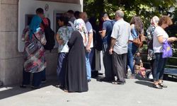 Emeklilerin bayram ikramiyeleri bir maaş kadar olmalı!