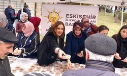 AK Parti Eskişehir İl Kadın Kolları depremde hayatını kaybedenler için mevlit okuttu
