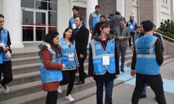 16 gönüllü öğretmen çocuklar için deprem bölgesine gidiyor