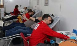 Eskişehir'de 160 kişi ile Türk Kızılay'a kan bağışı yaptılar!