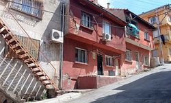 Sokak ortasında kadın cinayeti; 4 el ateş etti!