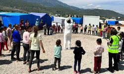 Eskişehir'den yola çıkan 1000 oyuncak Hataylı depremzede çocuklara ulaştı