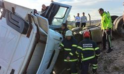 Kontrolden çıkan tır şarampole devrildi!