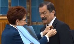 Eski Maliye Bakanı İYİ Parti'ye katıldı; Rozeti Meral Akşener taktı!