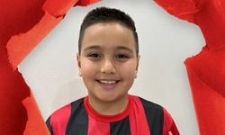 Sünnet davetiyesi bastırmak yerine parasını Eskişehirspor'a bağışladı