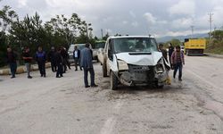 Eskişehir'de trafik kazası; Kamyonet ile kamyon çarpıştı!