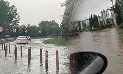 Eskişehir'de sağanak yağış etkili oldu; Caddeleri su bastı!