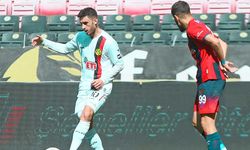Eskişehirspor kazanarak rakiplerinin puan kaybetmesini bekleyecek!