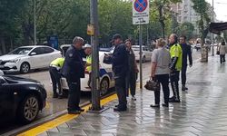 Eskişehir'de bir çocuk akan trafiğe fırladı!