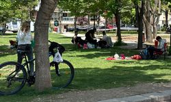 Eskişehir Kanlıkavak Parkı'nda güneşli hava yoğunluğu!