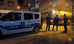 Boşanmak istemeyen eşini sokak ortasında tüfekle öldürdü!