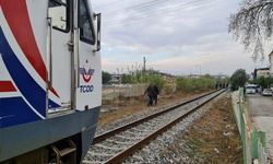 Eskişehir - İzmir seferini yapan tren ölümlü kazaya karıştı!