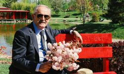 Yılmaz Büyükerşen: "Sizleri çağdaş Cumhuriyet şehri Eskişehir’e bekliyoruz"