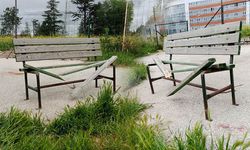 Eskişehir'de vandallar yine iş başında; Vatandaşlar sık sık kullanıyordu!
