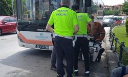 Eskişehir’de belediye otobüsü kaza yaptı; Trafiğin seyri bir süre aksadı!