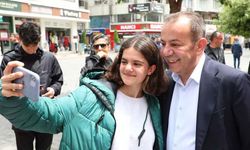 CHP'li Belediye Başkanı Recep Tayyip Erdoğan'ın heykelini dikecek!