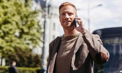 Henüz baba olmamış erkeklere cep telefonu uyarısı geldi!