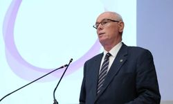 Kazım Kurt CHP'lilere seslendi; "Beni niye kucaklamıyorsunuz"