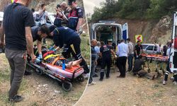 İki araç feci şekilde çarpıştı; Ortalık can pazarına döndü!
