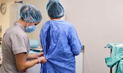 Ameliyat öncesi bıçak parası isteyen doktor gözaltına alındı!