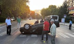 Eskişehir’de viraja hızlı giren sürücü canından oluyordu!