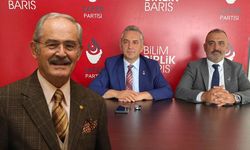 Bayram Kazancı: "Gençliğin partisi denilen CHP 86 yaşındaki Yılmaz Büyükerşen’i aday göstermeye kalkıyor"
