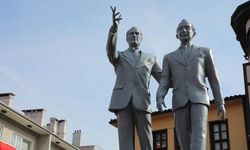 Eskişehir'de 100. yıla özel Atatürk Anıtı açıldı!