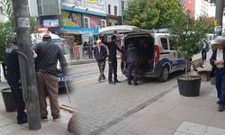 Eskişehir'de bastonuyla dikkat çeken vatandaşa yardım eli!
