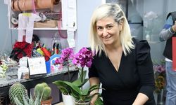 Eskişehirli çiçekçilerin bugünlerde yüzü gülüyor; İşlere yetişmeye çalışıyorlar!