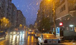 Eskişehir kent merkezinde kar yağışı etkili oldu!