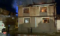 2 katlı binada korkutan yangın; Ekipler müdahale etti!