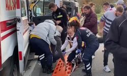 Yolcu minibüsü kontrolden çıktı ve devrildi; 17 yaralı var!