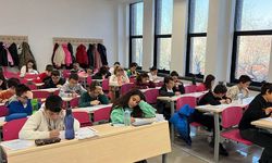 Eskişehir’deki sınava yoğun ilgi; 8 ilden yüzlerce öğrenci katıldı!