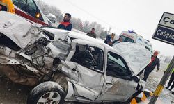 Afyonkarahisar’da feci trafik kazası; Çok sayıda yaralı var!