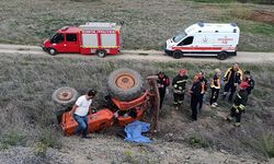 Korkunç kaza: Traktörün altında kalan sürücü canından oldu!