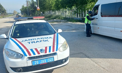 Polis ve jandarma ekiplerinden okul çevreleri ile servislere yönelik denetim!