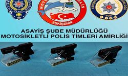 Eskişehir'de Polis Operasyonu: Ruhsatsız Tabancalar Ele Geçirildi!