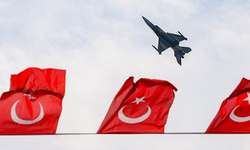 Eskişehir'de Zafer Bayramı'nda Alçak Uçuş Şovu!
