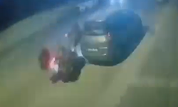Eskişehir'de Motosiklet Sürücüsü Duran Araca Çarptı Uçtu ve Kaçtı