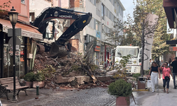 Eskişehir'de Güvenliksiz Yıkım Paniğe Sebep Oldu