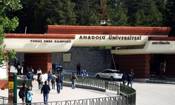 Eskişehir Anadolu Üniversitesi İkinci Üniversite Kayıt Tarihlerinde Değişikliğe Gitti