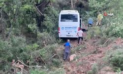 Eskişehir'de Midibüs Şarampole Uçtu: Çok Sayıda Yaralı Var