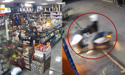 Eskişehir'de Akılalmaz Kaza! Motosikletle Mağazaya Daldı