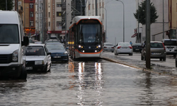 Eskişehir’de Şiddetli Yağış Alarmı! Meteoroloji Uyardı